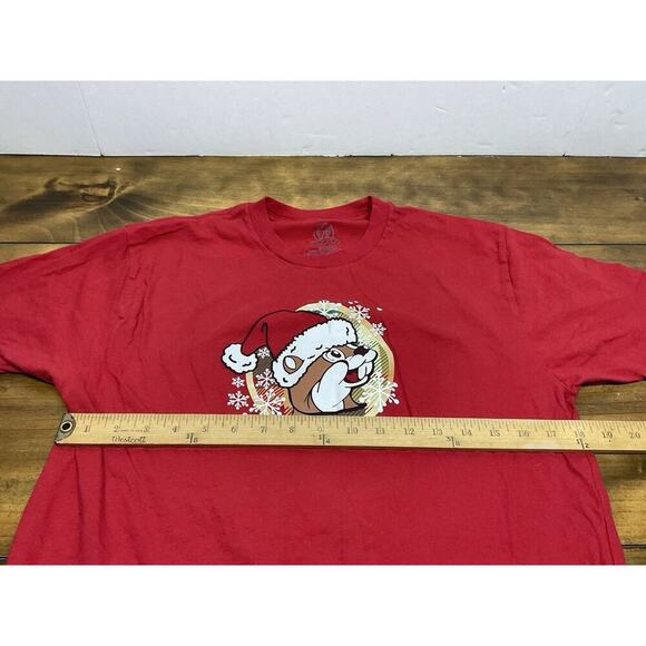 Buc-ee's Unisex Christmas T-Shirt 2023 It's Beggining To Look Like Bucee's Red M - Picture 5 of 7